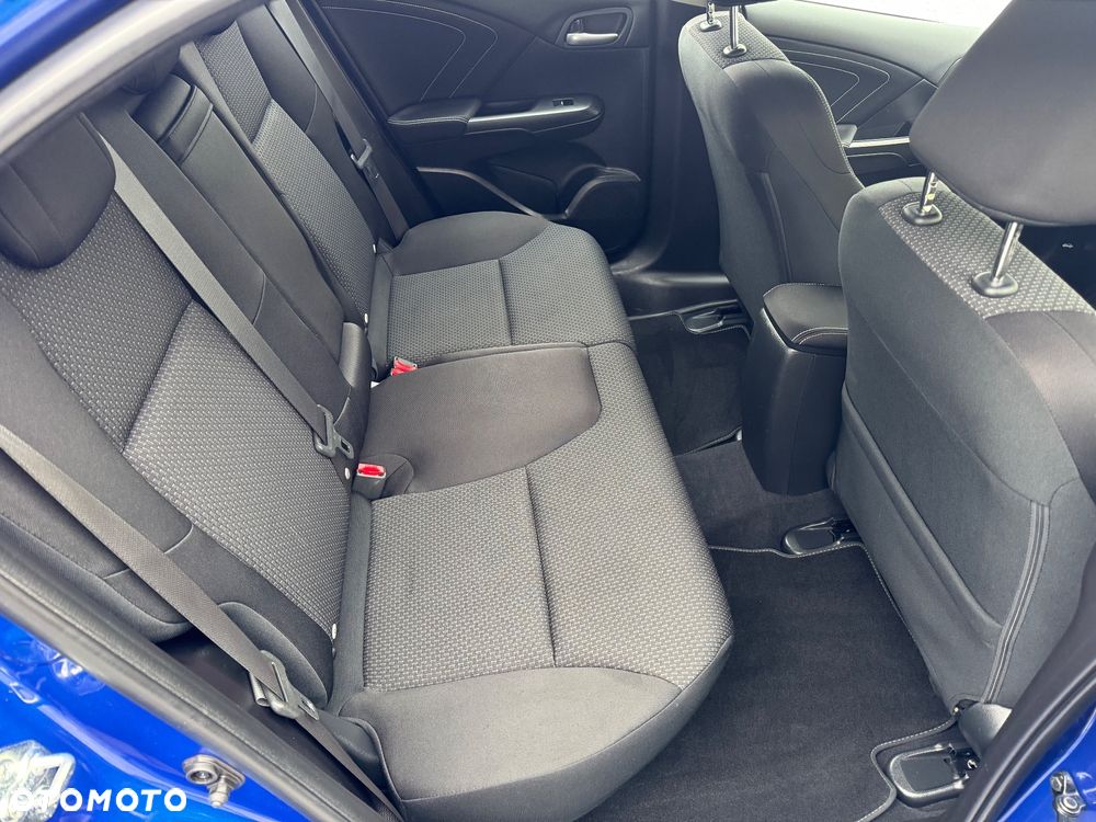 Honda Civic 1.4 i-VTEC Sport Black Edition - 32