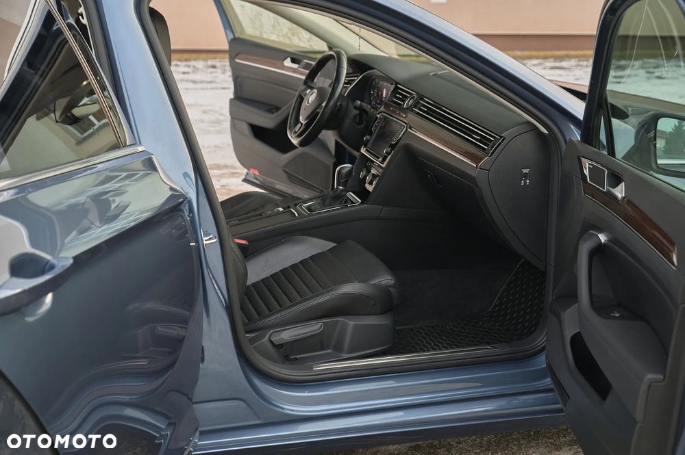 Volkswagen Passat Variant 2.0 TDI BMT Highline DSG - 20