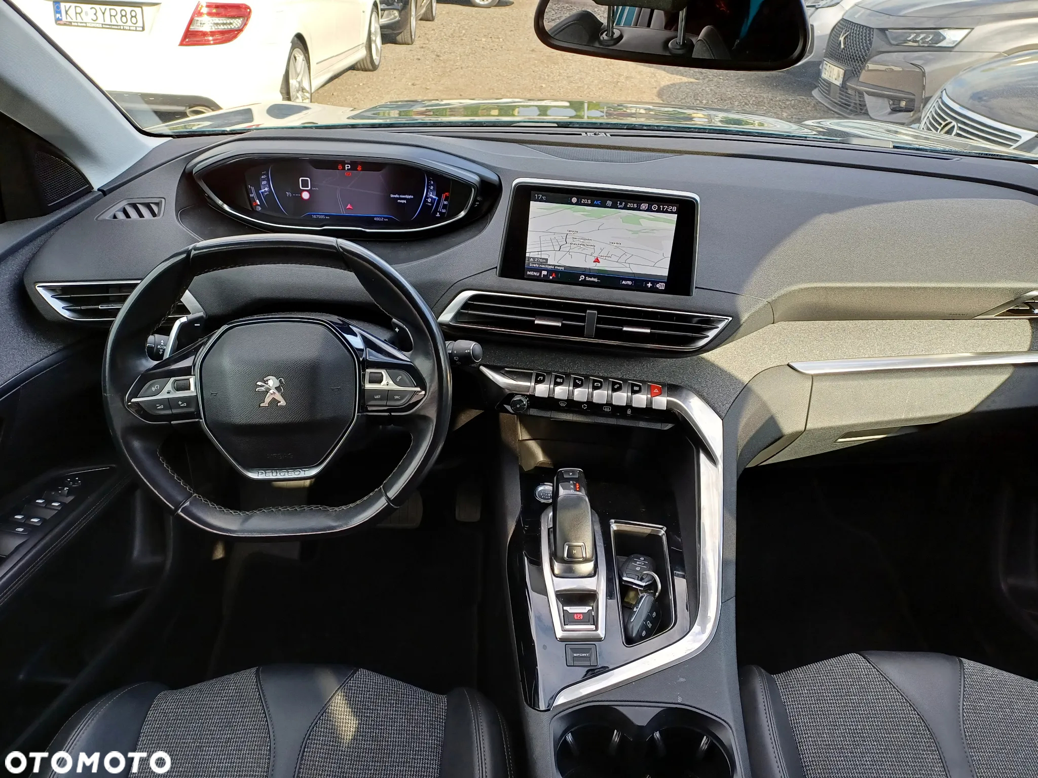 Peugeot 5008 BlueHDI 130 EAT8 Allure - 25