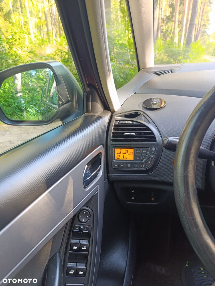 Citroën C4 Picasso 1.8i X - 9