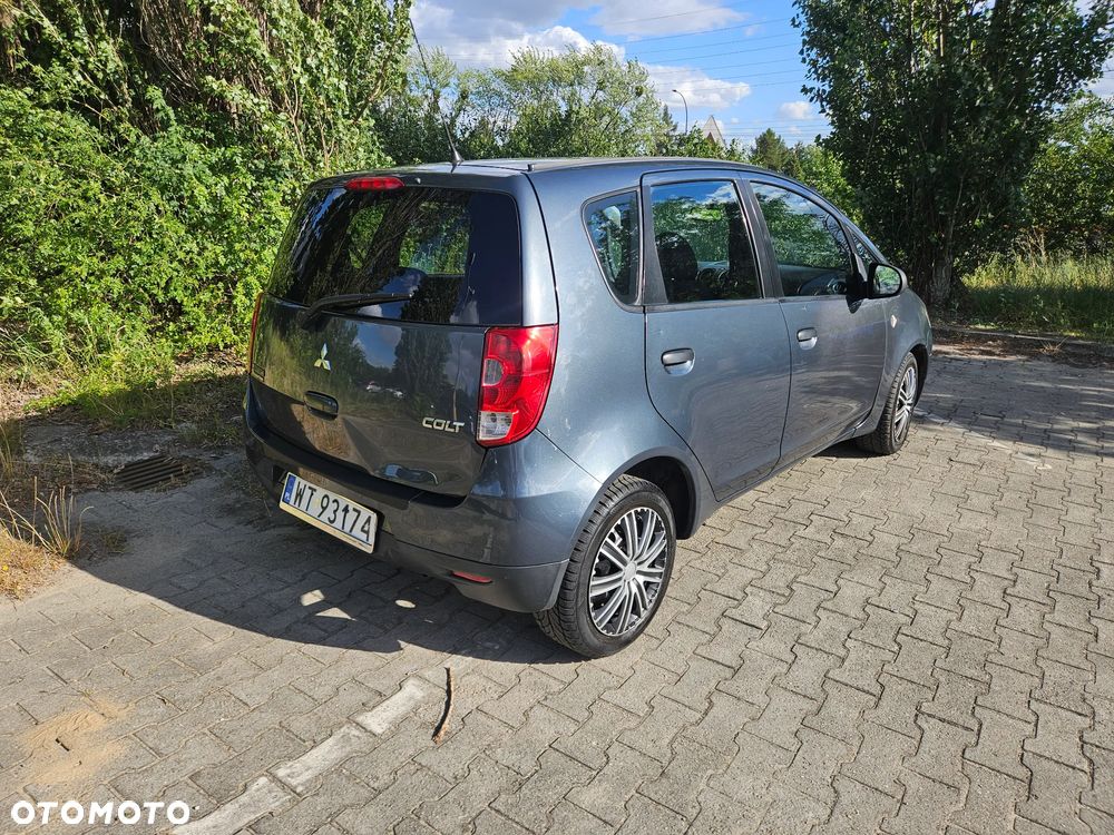Mitsubishi Colt 1.1 Invite Edition Gold - 5