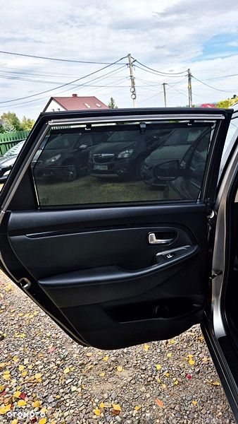Kia Carens 1.6 GDI XL 7os - 28