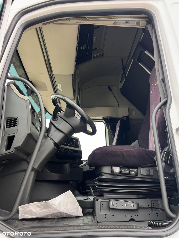 Volvo FH 500 Globe XL - 17