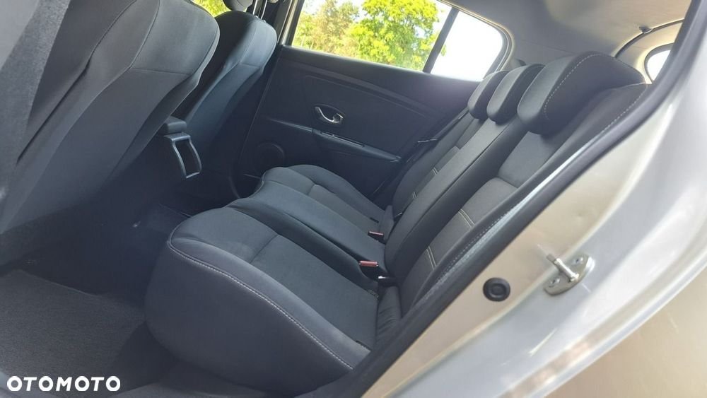 Renault Megane - 9