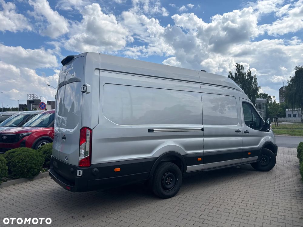 Ford Transit - 9
