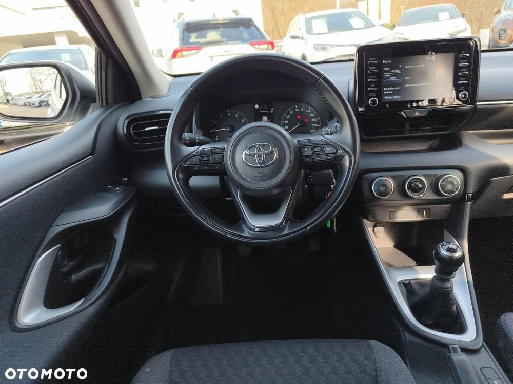 Toyota Yaris - 12