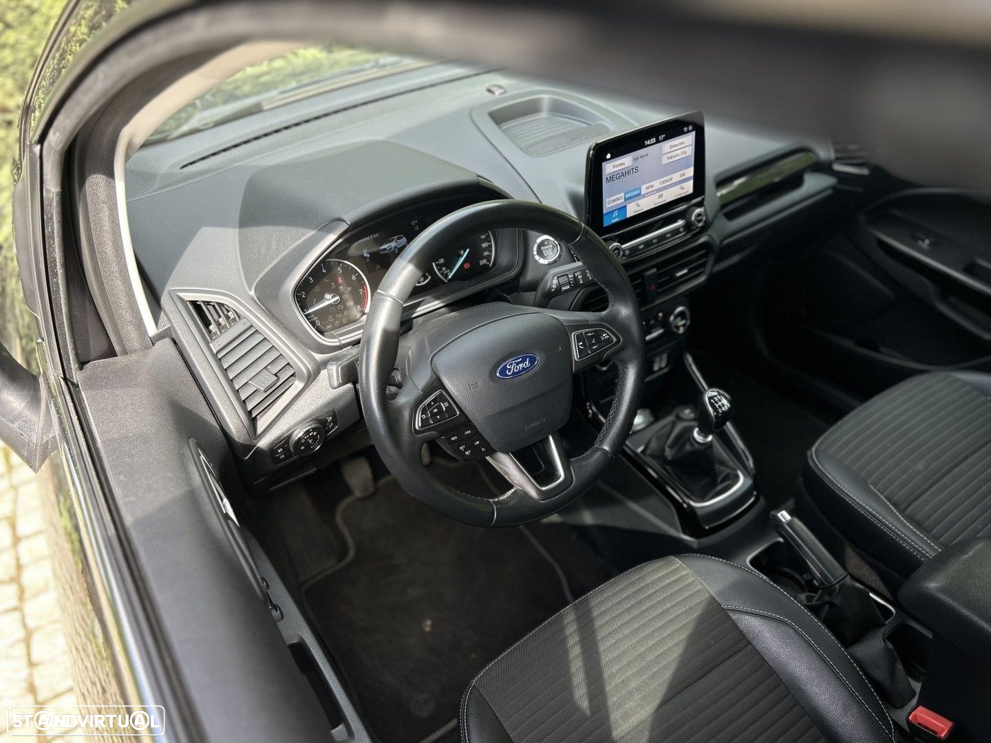 Ford EcoSport 1.0 EcoBoost Titanium - 12