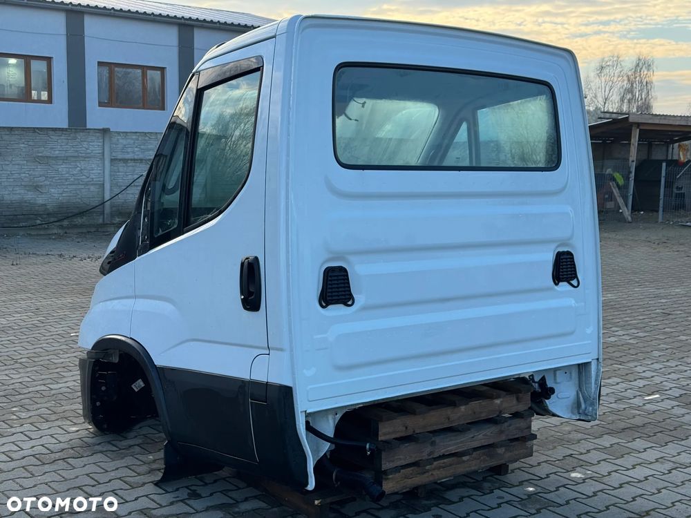 Iveco Daily kabina błotniki drzwi maska zderzak - 14