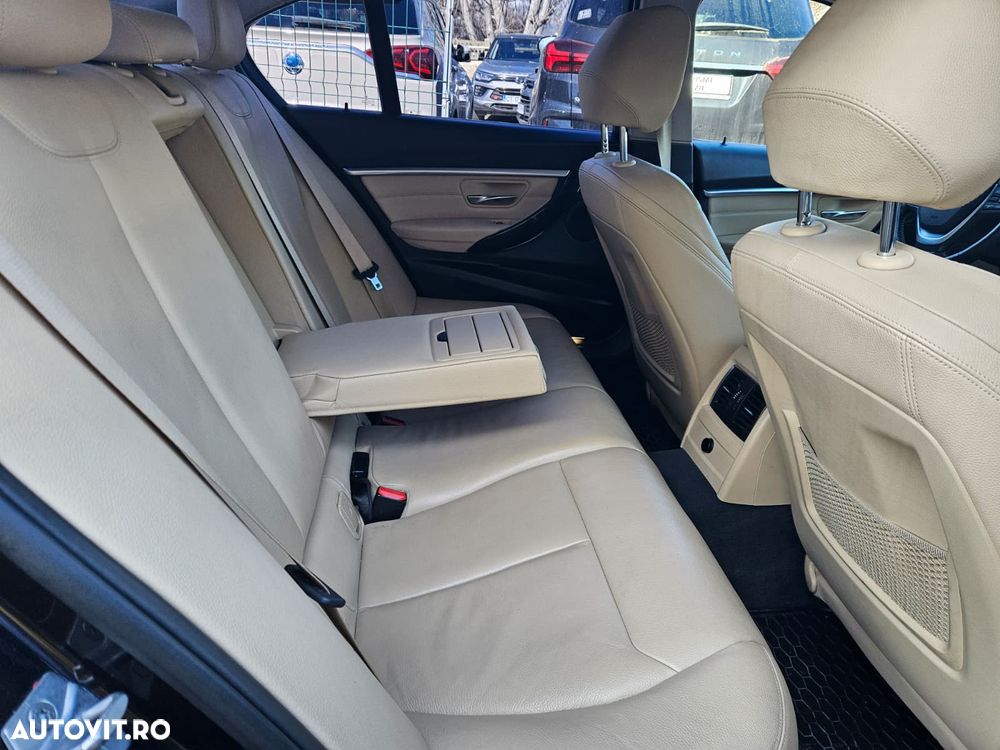 BMW Seria 3 330e iPerformance AT Luxury Line - 11