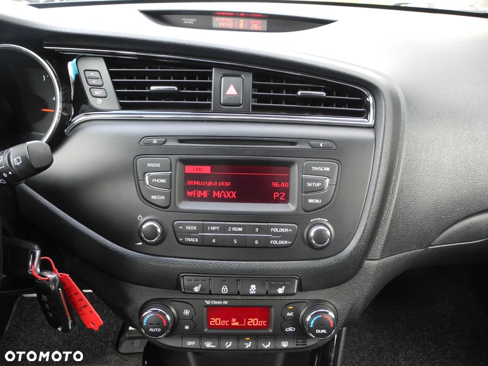 Kia Ceed 1.6 CRDi 136 ISG GT Line - 10