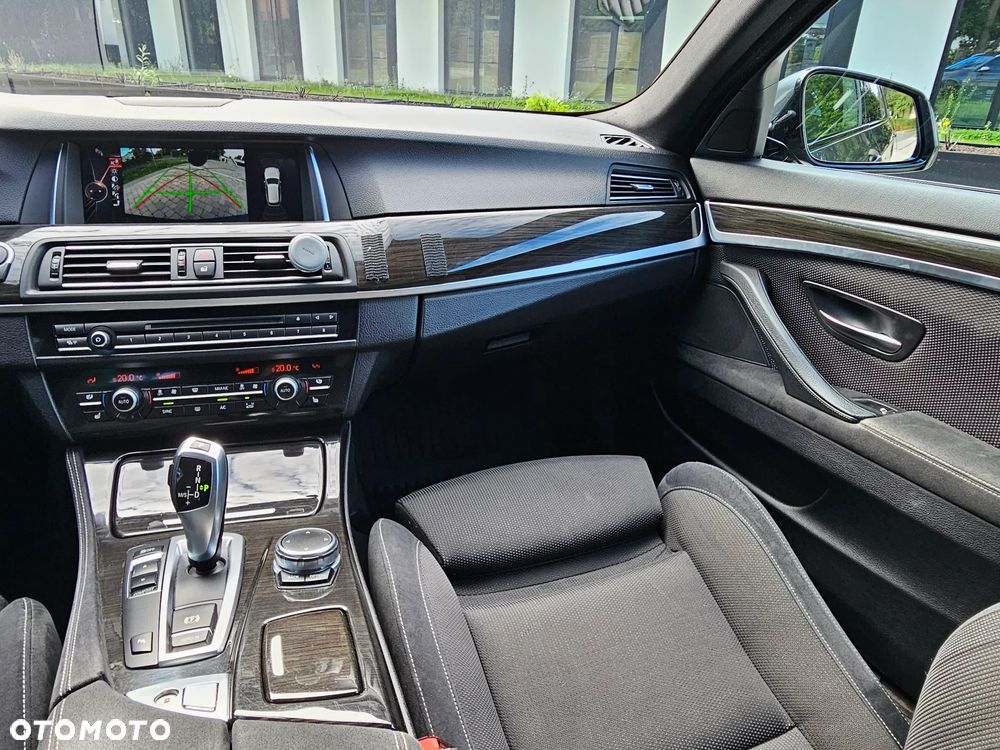 BMW Seria 5 520d M Sport Edition - 24