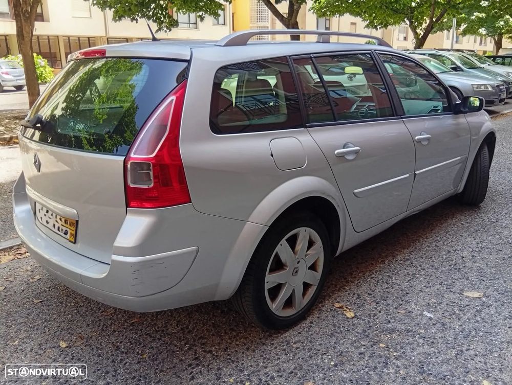 Renault Mégane Break 1.5 dCi Dynamique - 4
