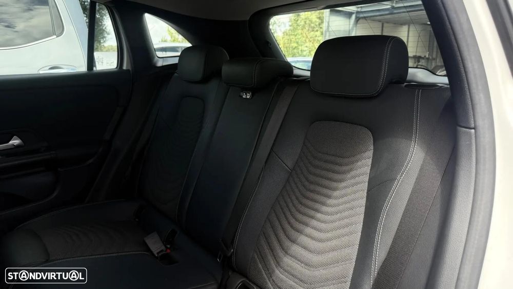 Mercedes-Benz GLA 180 d Style - 12
