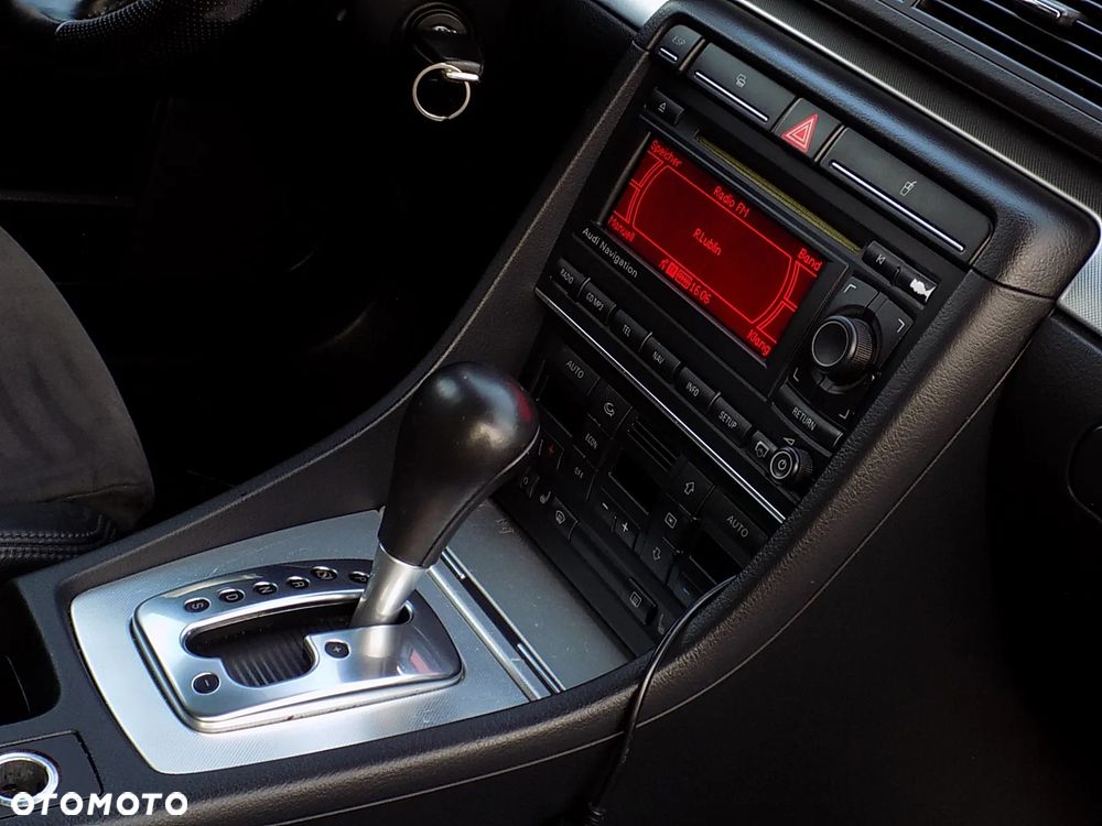 Audi A4 Avant - 33