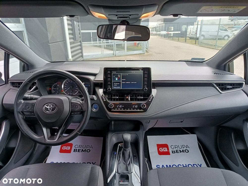 Toyota Corolla 1.8 Hybrid Comfort - 17