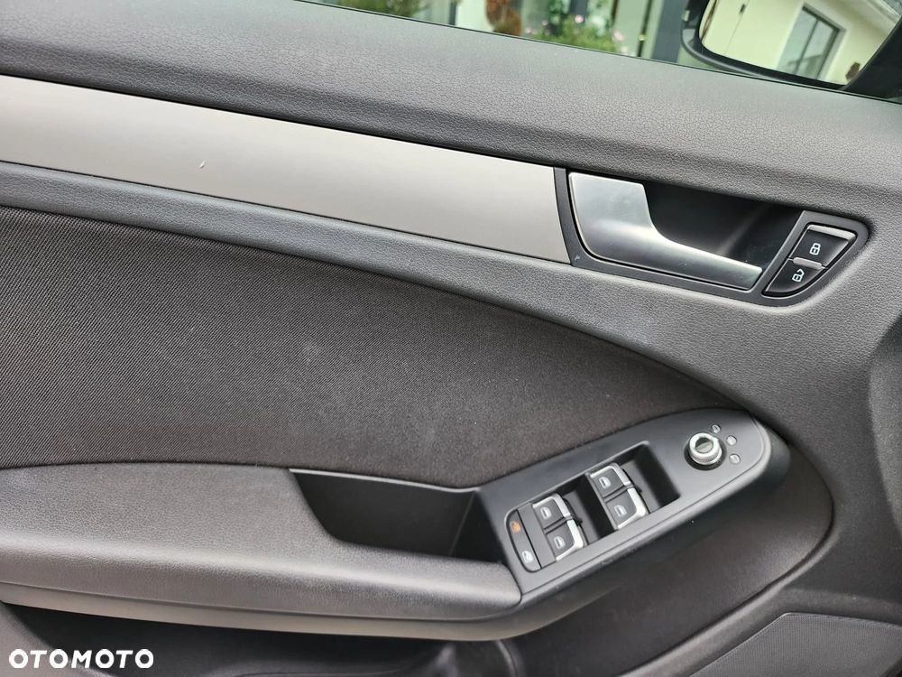 Audi A4 Avant 2.0 TDI Multitronic - 11