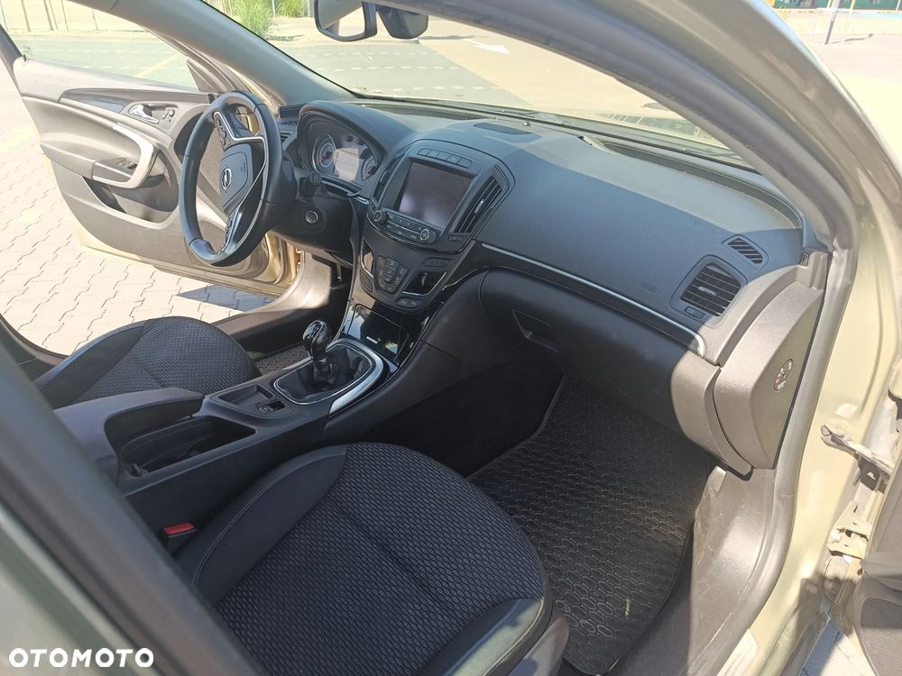 Opel Insignia 2.0 CDTI - 10