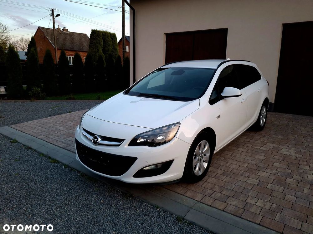 Opel Astra 1.4 Turbo Selection - 9