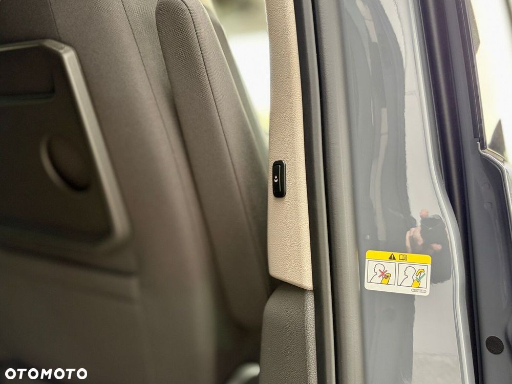 Volkswagen Multivan 2.0 TDI L2 Edition DSG - 17