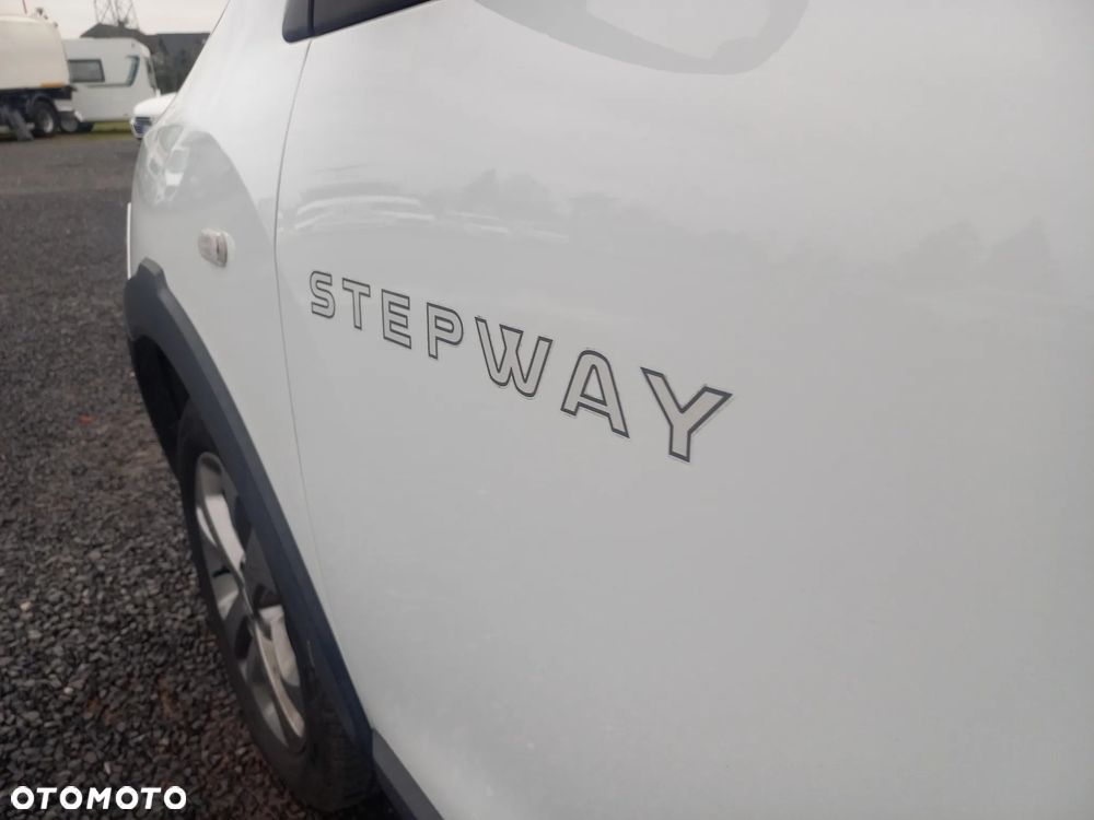 Dacia Dokker TCe 115 Stepway Celebration - 15