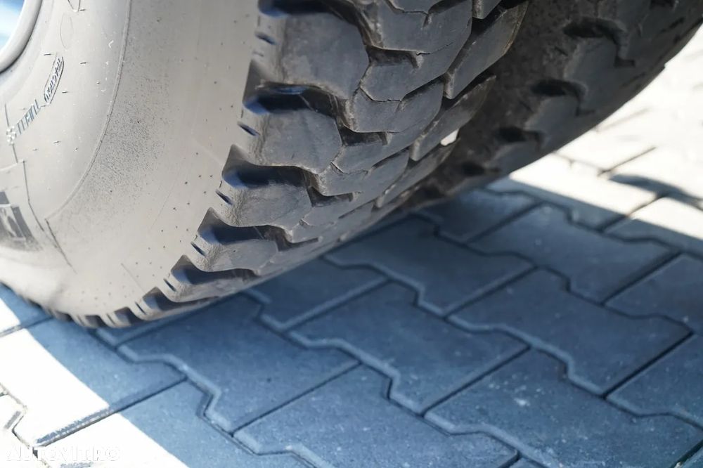 MAN G 490 / 8x4 / BASCULATOR SPATE / CLAPETĂ HIDRAULICĂ / CORTINĂ AUTOMATĂ / MANUALĂ / EURO 6 - 24