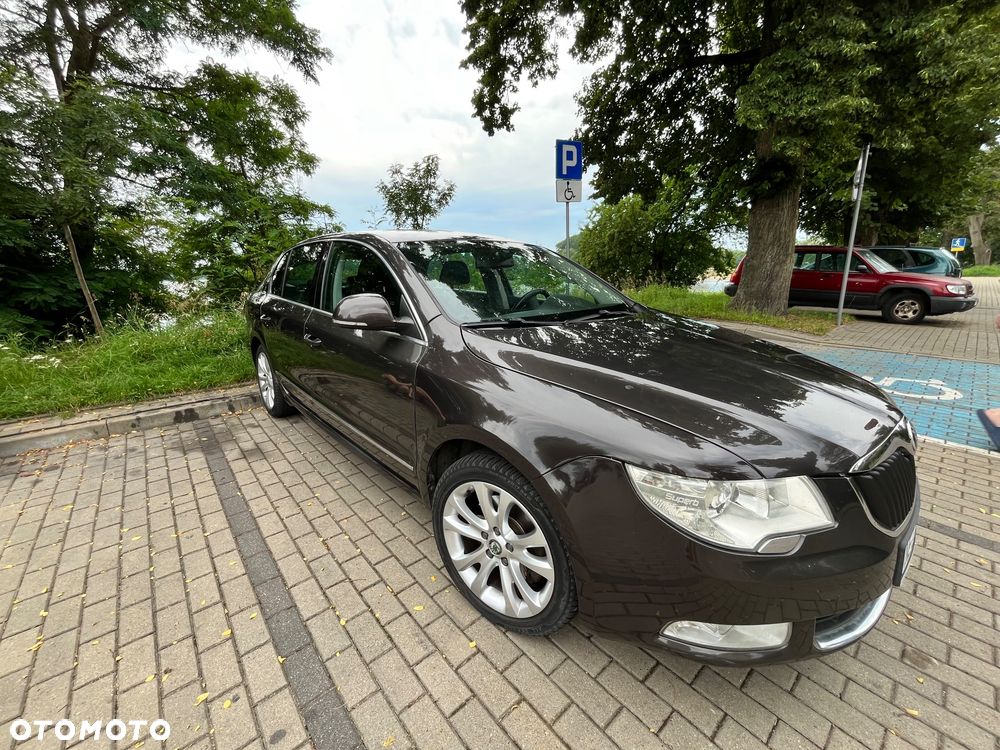 Skoda Superb 2.0 TDI Platinum DSG - 6