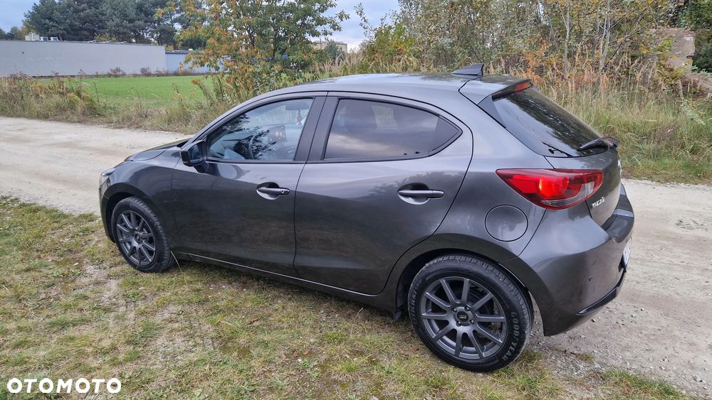Mazda 2 - 6