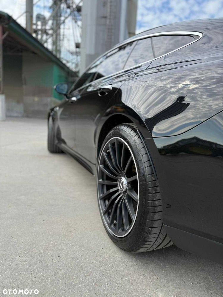 Mercedes-Benz AMG GT - 4