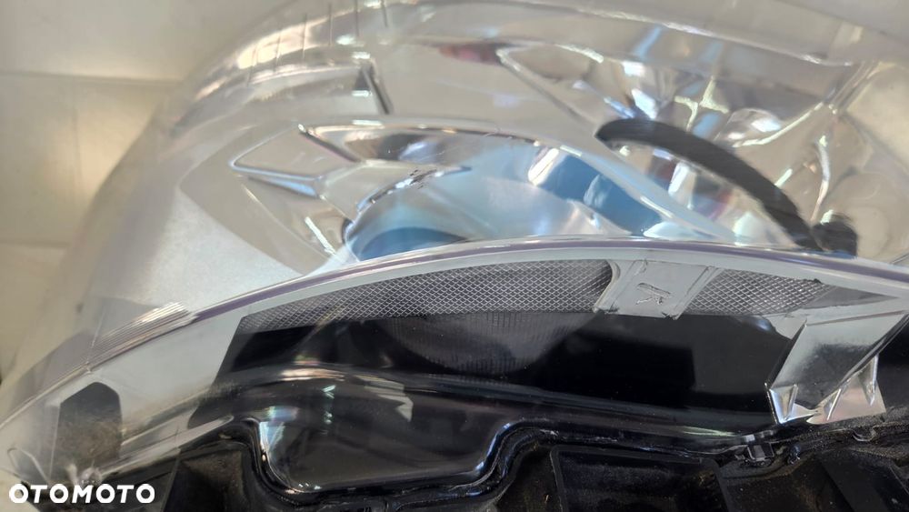 Lampa przednia reflektor xenon Renault Range T 89207501 - 2