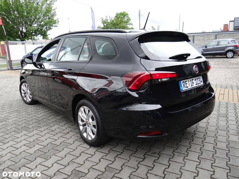 Fiat Tipo 1.4 16v Lounge EU6d - 3