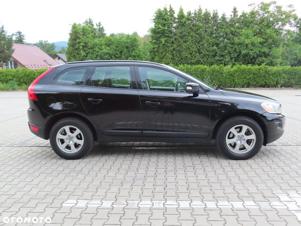 Volvo XC 60 2.4D Momentum - 4