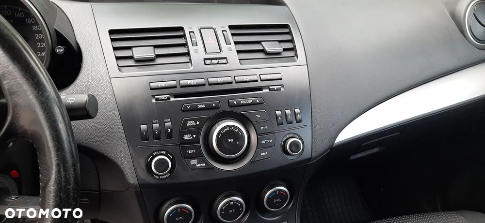 Mazda 3 - 11