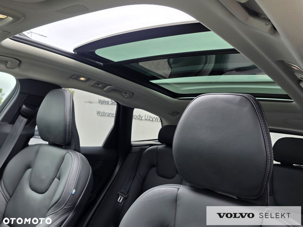 Volvo XC 60 - 32