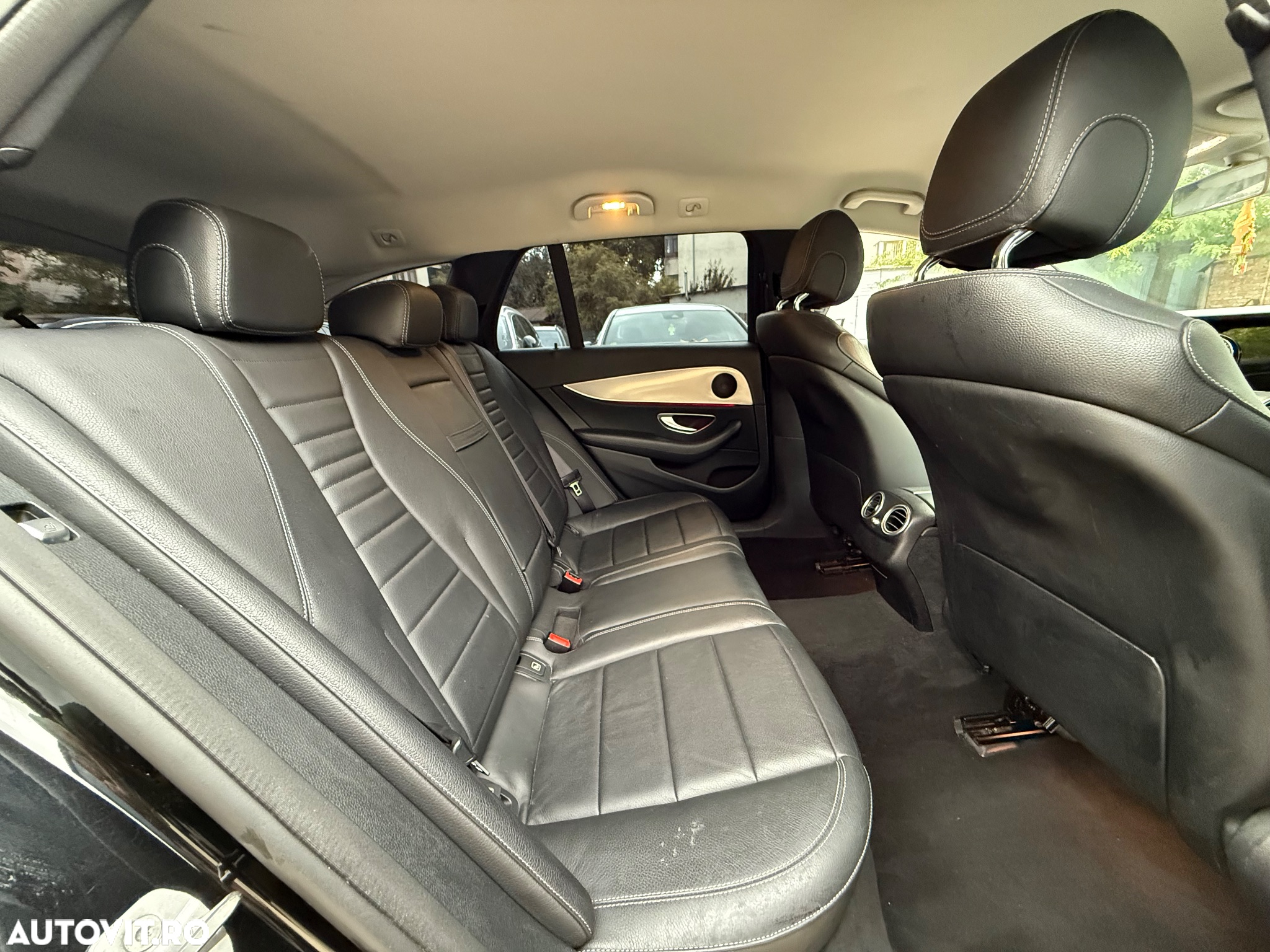 Mercedes-Benz E 200 d T 9G-TRONIC Avantgarde - 9