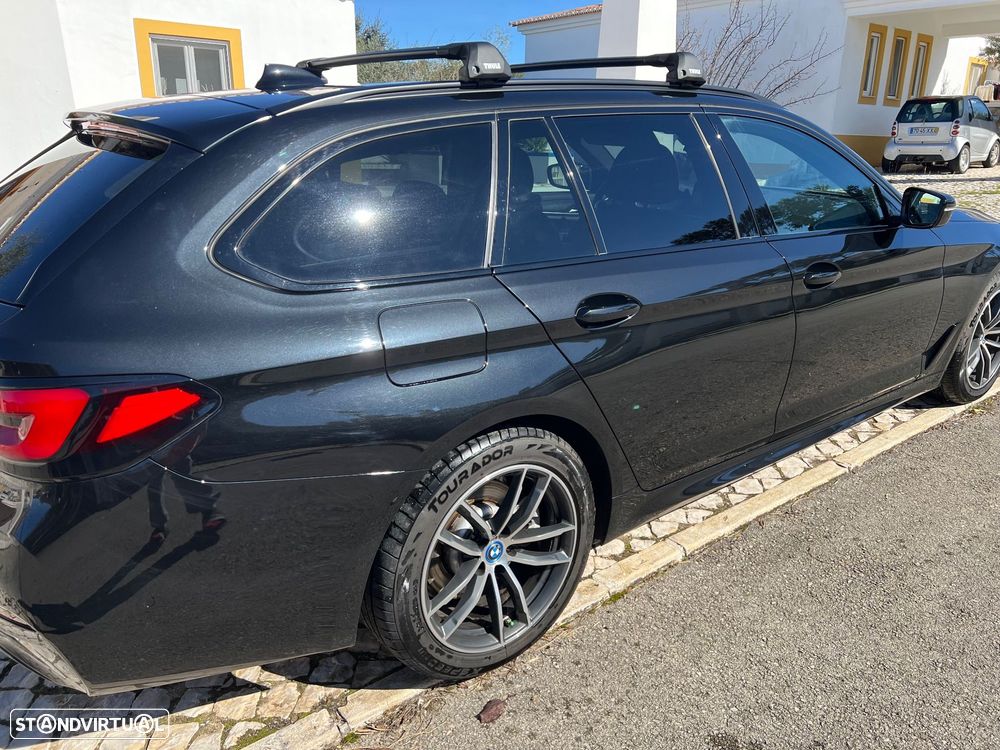 BMW 530 e Pack Desportivo M - 14