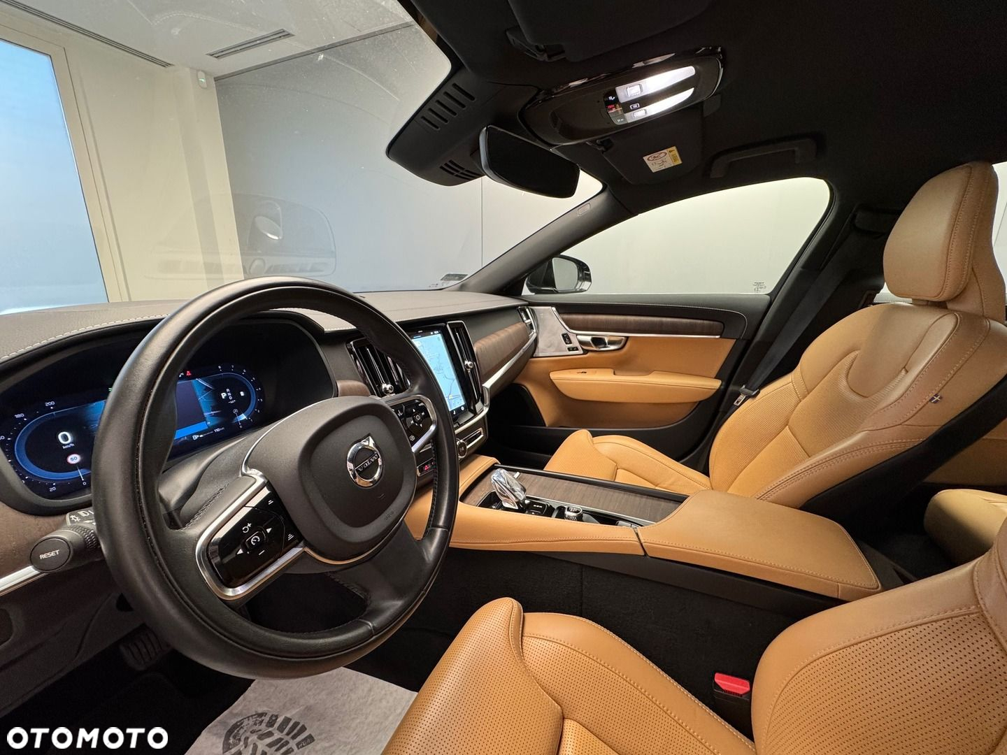 Volvo S90 - 13