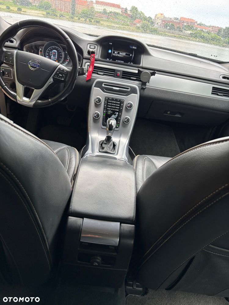 Volvo XC 70 - 15