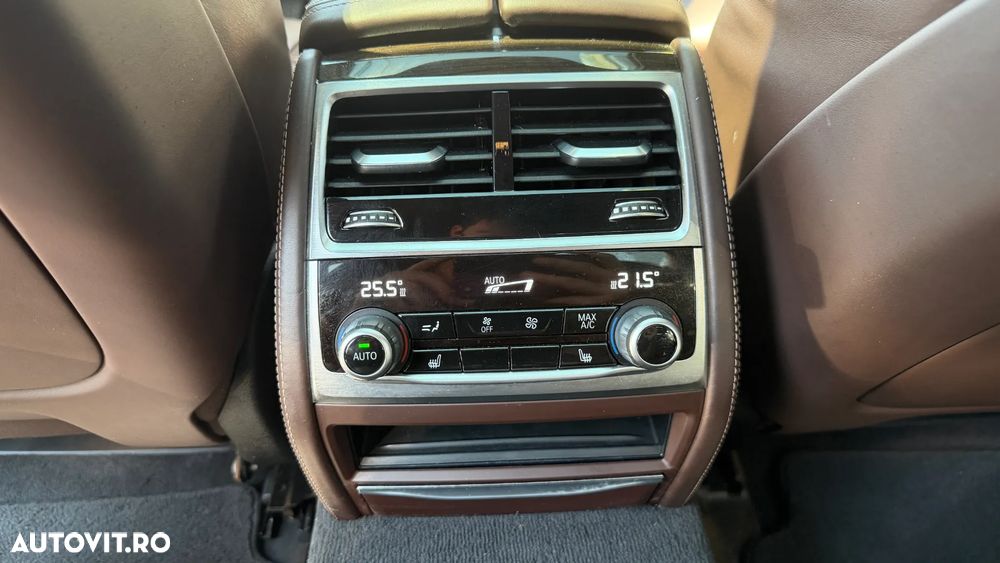 BMW Seria 7 750d xDrive - 23