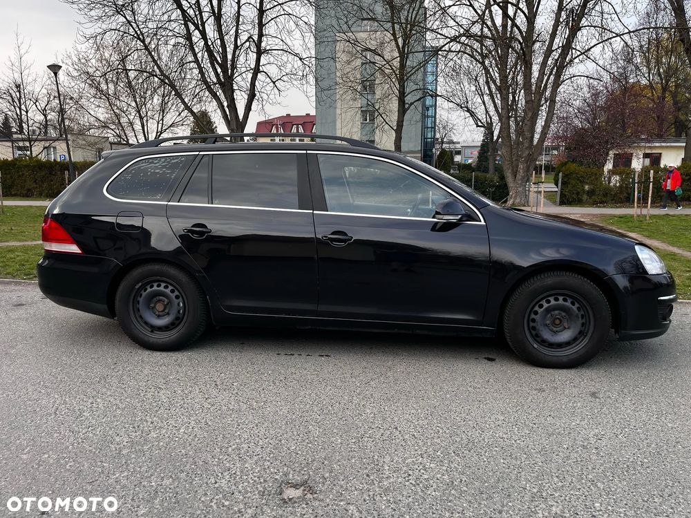 Volkswagen Golf 1.9 TDI DPF Comfortline - 17