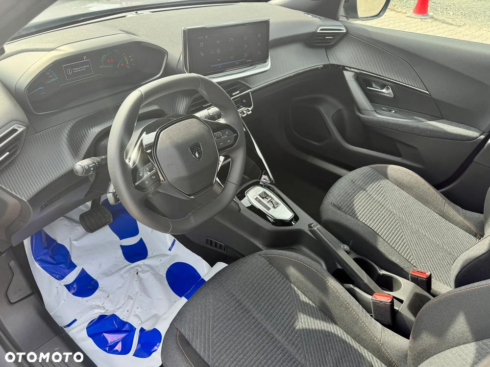 Peugeot 2008 PureTech mHEV Edition e-DCS6 - 11