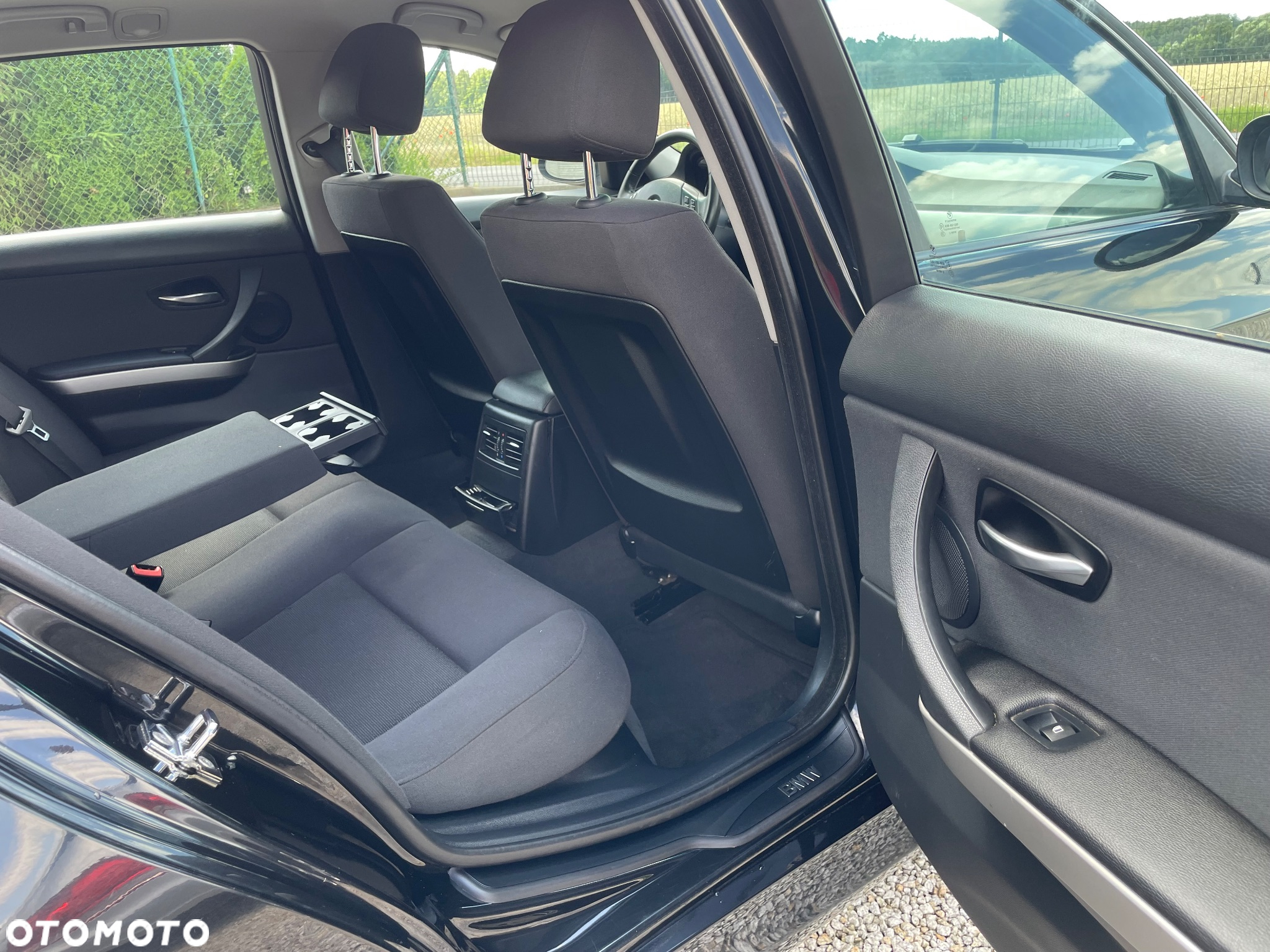 BMW Seria 3 320d DPF Touring - 35