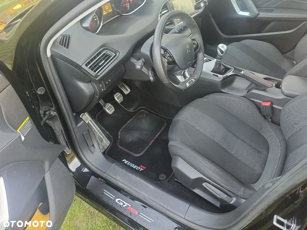 Peugeot 308 1.6 BlueHDi Allure S&S - 9