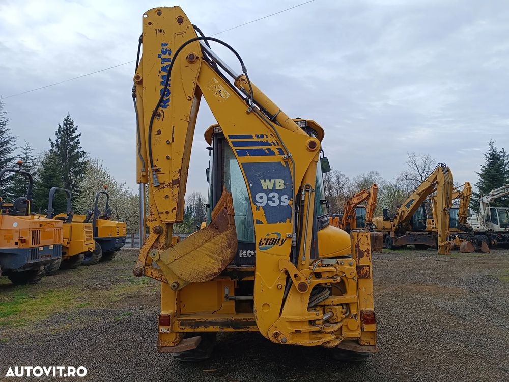 Komatsu WB93S-5E0 - 9