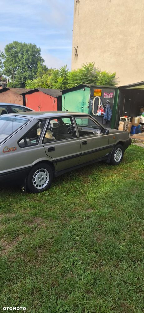 Polonez Caro - 6