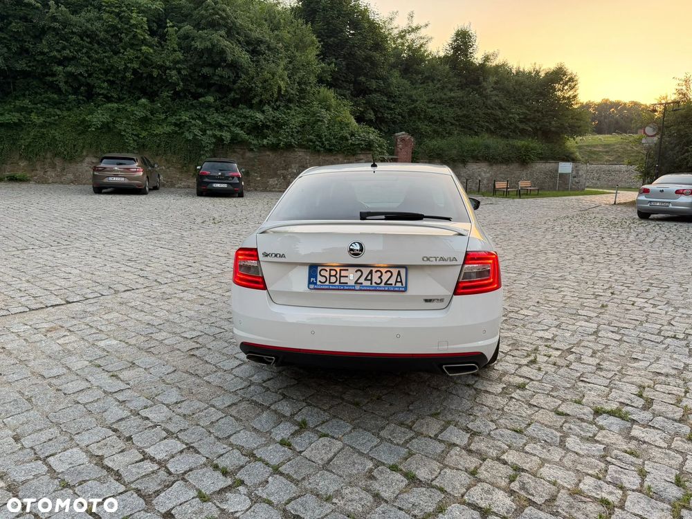 Skoda Octavia 2.0 TDI RS - 6