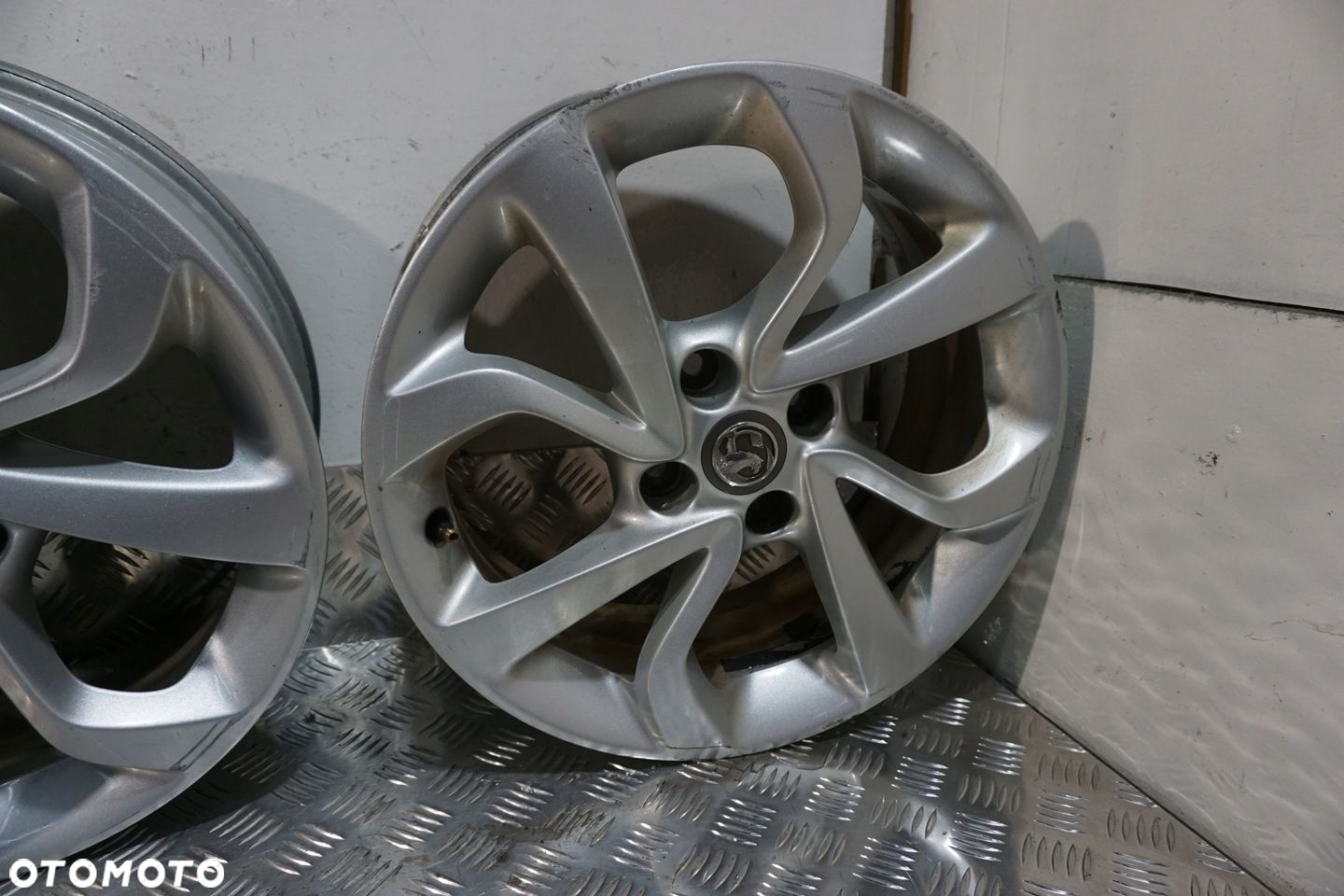 FELGA FELGI ALUMINIOWE 16X6,5J 4X100 OPEL CORSA E 14-19 POZNAŃ - 5