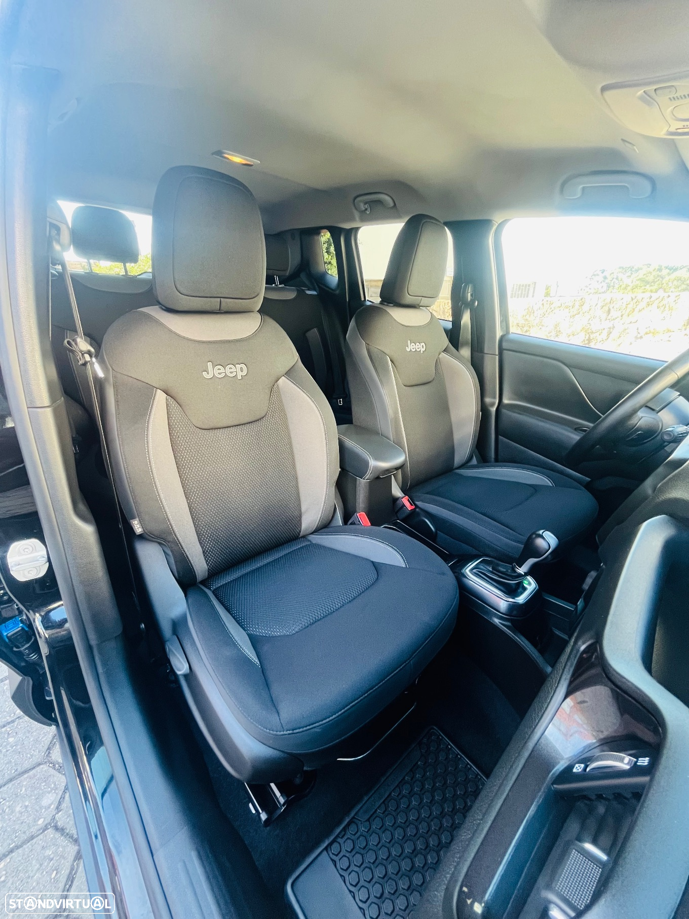 Jeep Renegade 1.3 TG 4Xe Limited - 26