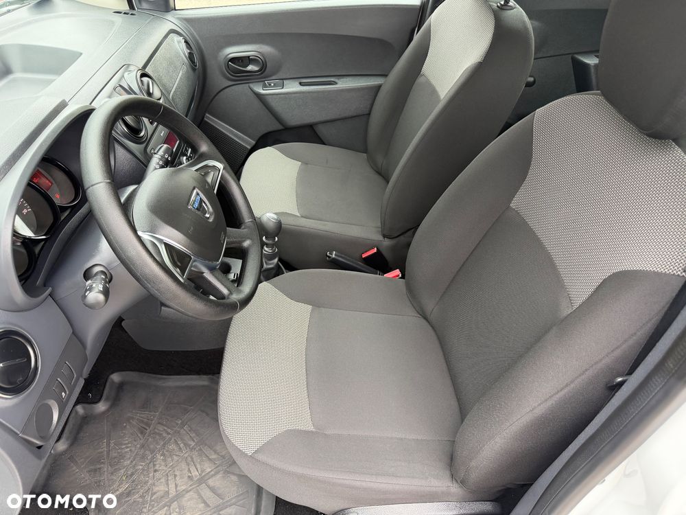 Dacia Lodgy 1.3 TCe Laureate S&S - 18