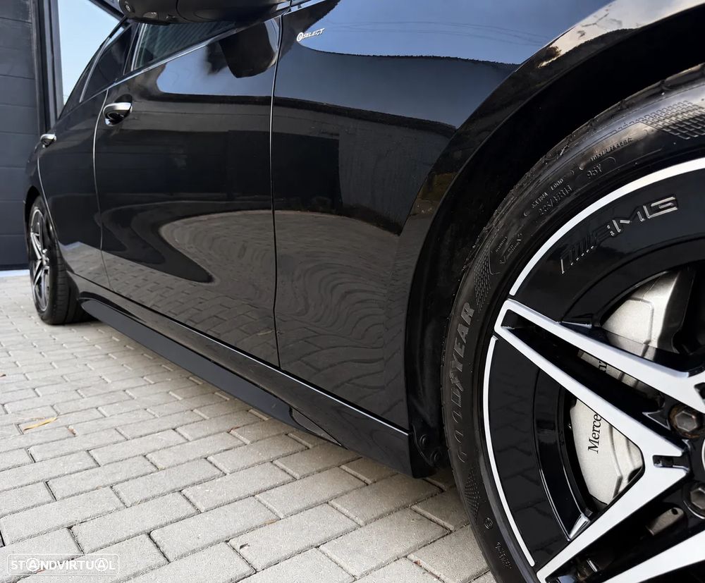 Mercedes-Benz C 300 e AMG Line - 12