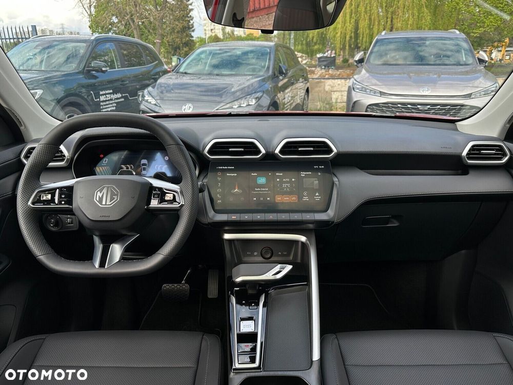 MG ZS Hybrid+ - 18